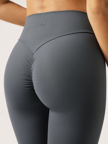 CALZEDONIA Regular Leggings in Grey