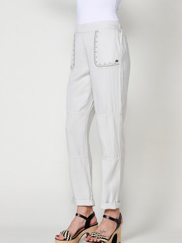 regular Pantaloni di KOROSHI in bianco