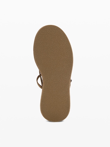 Desigual Σανδάλι με λουράκια σε καφέ