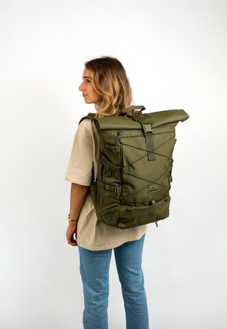 Johnny Urban Backpack 'Allen Large Travel' in Green: front