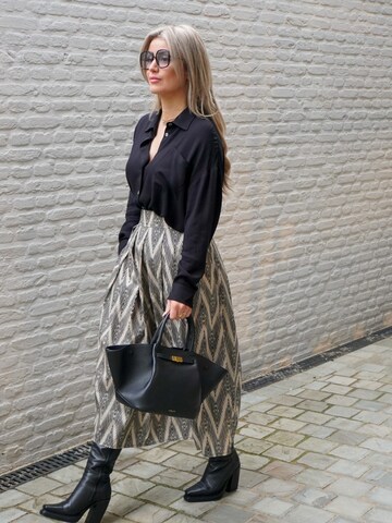 WEARABLE STORIES Rock 'Ines' in Beige