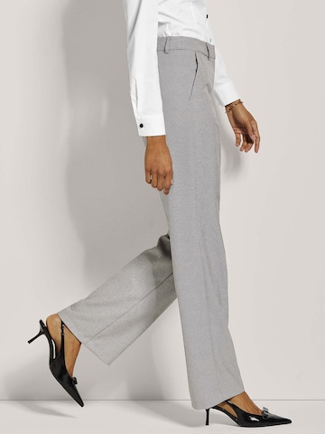 MADELEINE Loosefit Pantalon in Wit