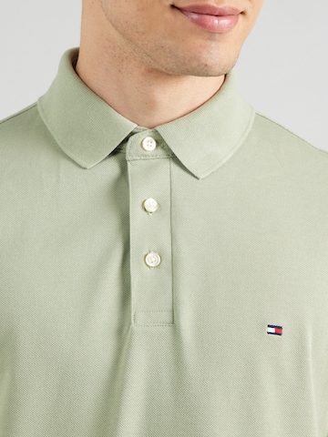 TOMMY HILFIGER T-shirt 'CORE 1985' i grön