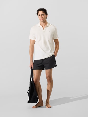 Maillot de bain ' Boardshorts mit Monogramm-Pin ' Karl Lagerfeld en noir