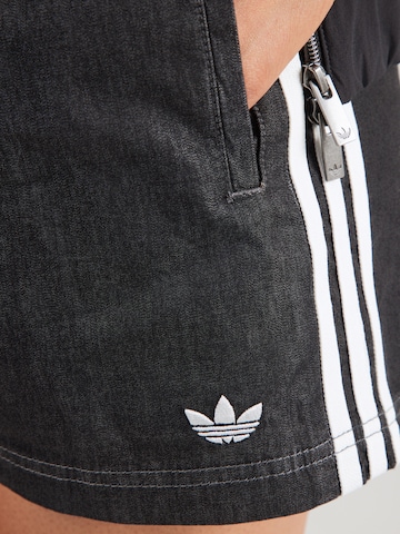 ADIDAS ORIGINALS Ohlapna forma Kavbojke ' Summer Glow' | črna barva