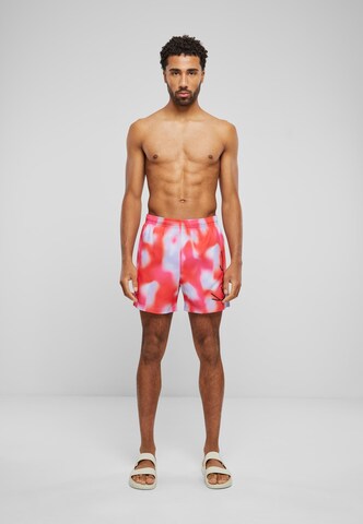 Karl Kani Boardshorts in Pink