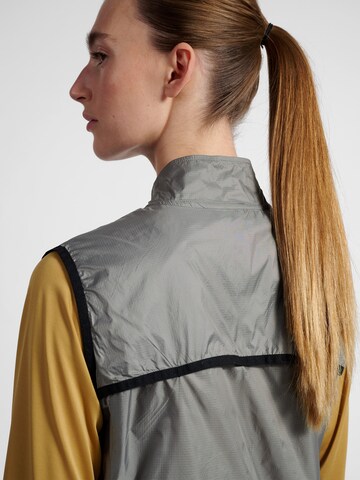 Newline Sportweste in Grau