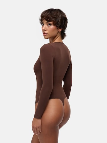 cfab - Body moldeador 'Clean Longsleeve Squareneck Sculpting Bodysuit with String' en marrón