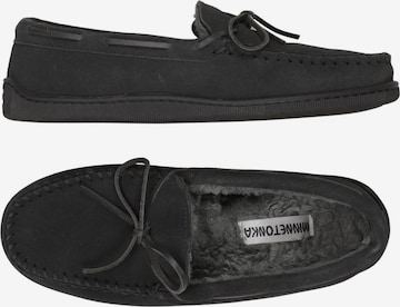 Minnetonka Halbschuh 45,5 in Schwarz: Vorderseite