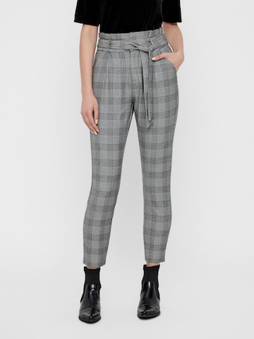 VERO MODA Tapered Bundfaltenhose 'Eva' in Grau: Vorderseite