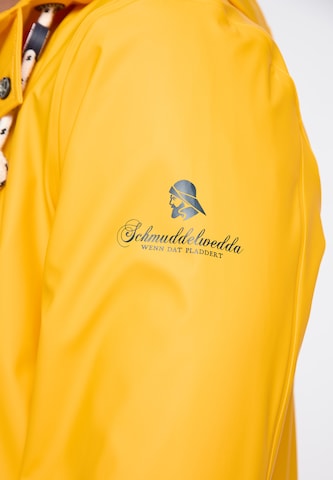 Giacca funzionale di Schmuddelwedda in giallo
