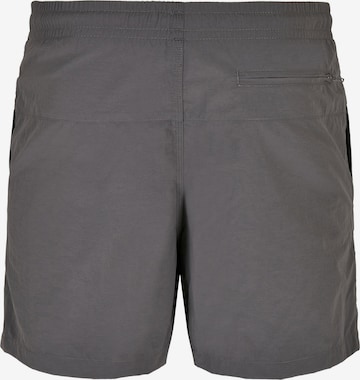 Urban Classics Badshorts i grå