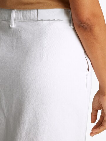 TOMMY HILFIGER Skirt in White