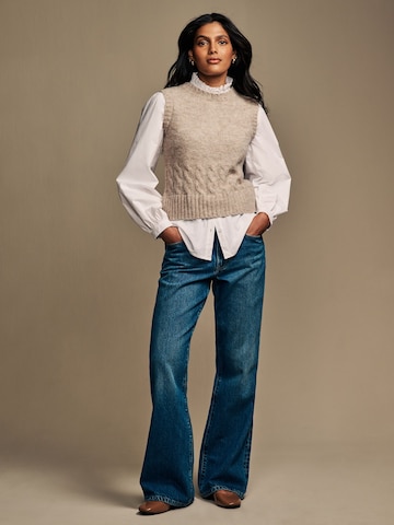 LAURA ASHLEY - Blusa en beige