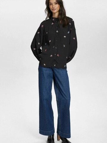 NÜMPH Paita 'Erika' värissä musta