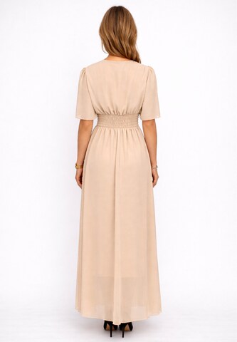 Abito da sera di Elara in beige