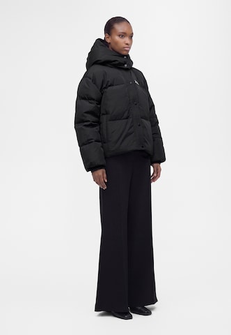 Karl LagerfeldZimska jakna 'ESSENTIAL' - crna boja