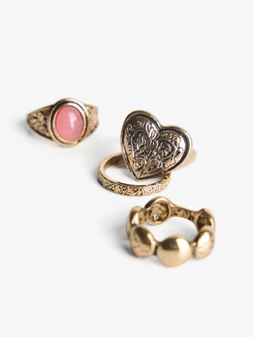 Bershka Ring in Gold