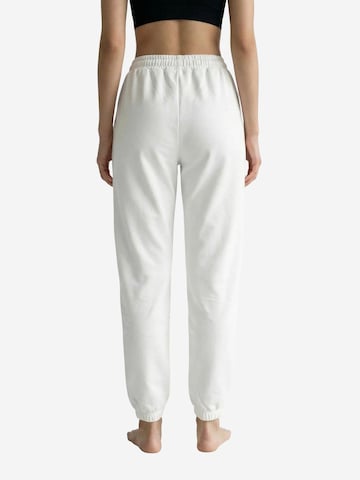 Tapered Pantaloni sportivi di My fashion in bianco