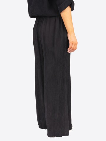 Seasons of April Loosefit Broek 'Tessa' in Zwart