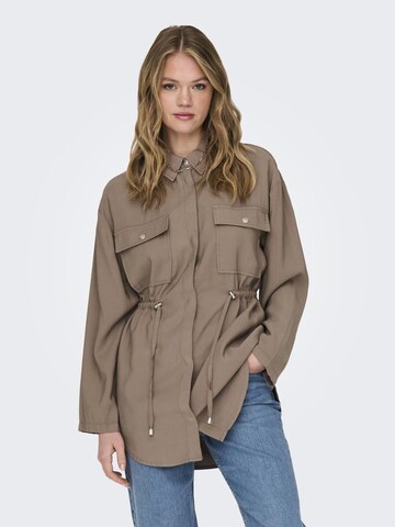 Giacca di mezza stagione di ONLY in marrone: frontale