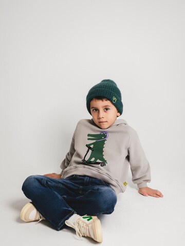 SATURNDAY Sweatshirt 'Krokodil Scooter' in Grijs