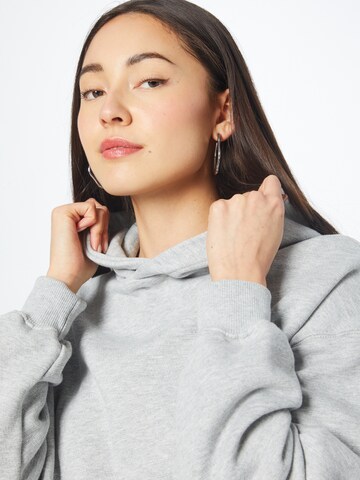 Cotton On Sweatshirt in Grey