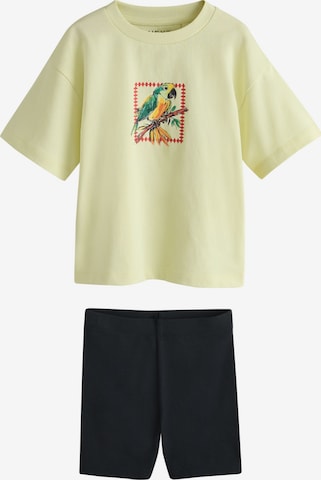 Next Setti värissä keltainen: etupuoli