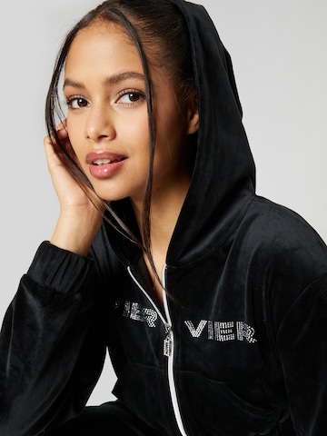 VIERVIER Zip-Up Hoodie 'Adriana' in Black