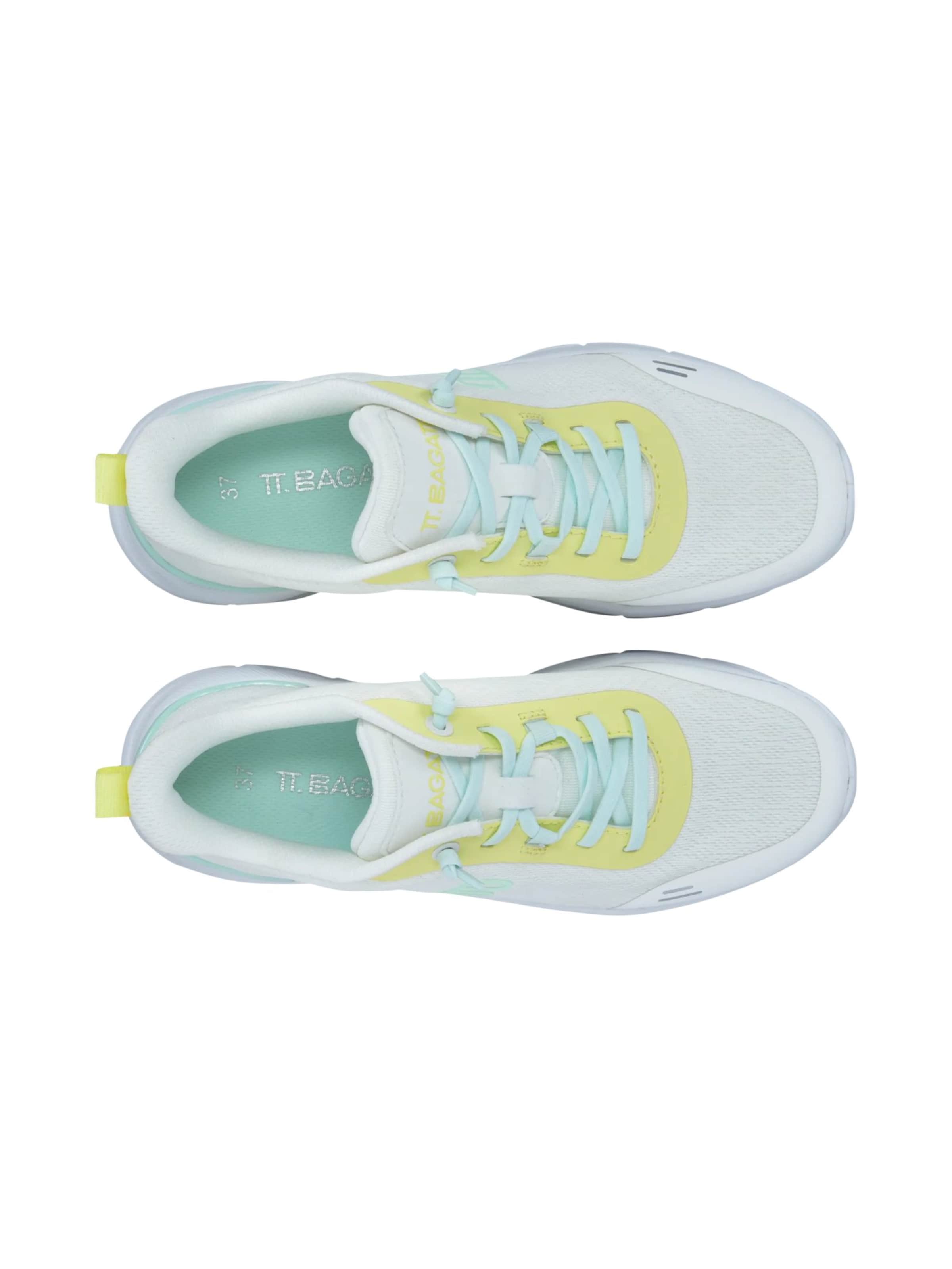 Baskets basses TT. BAGATT en blanc