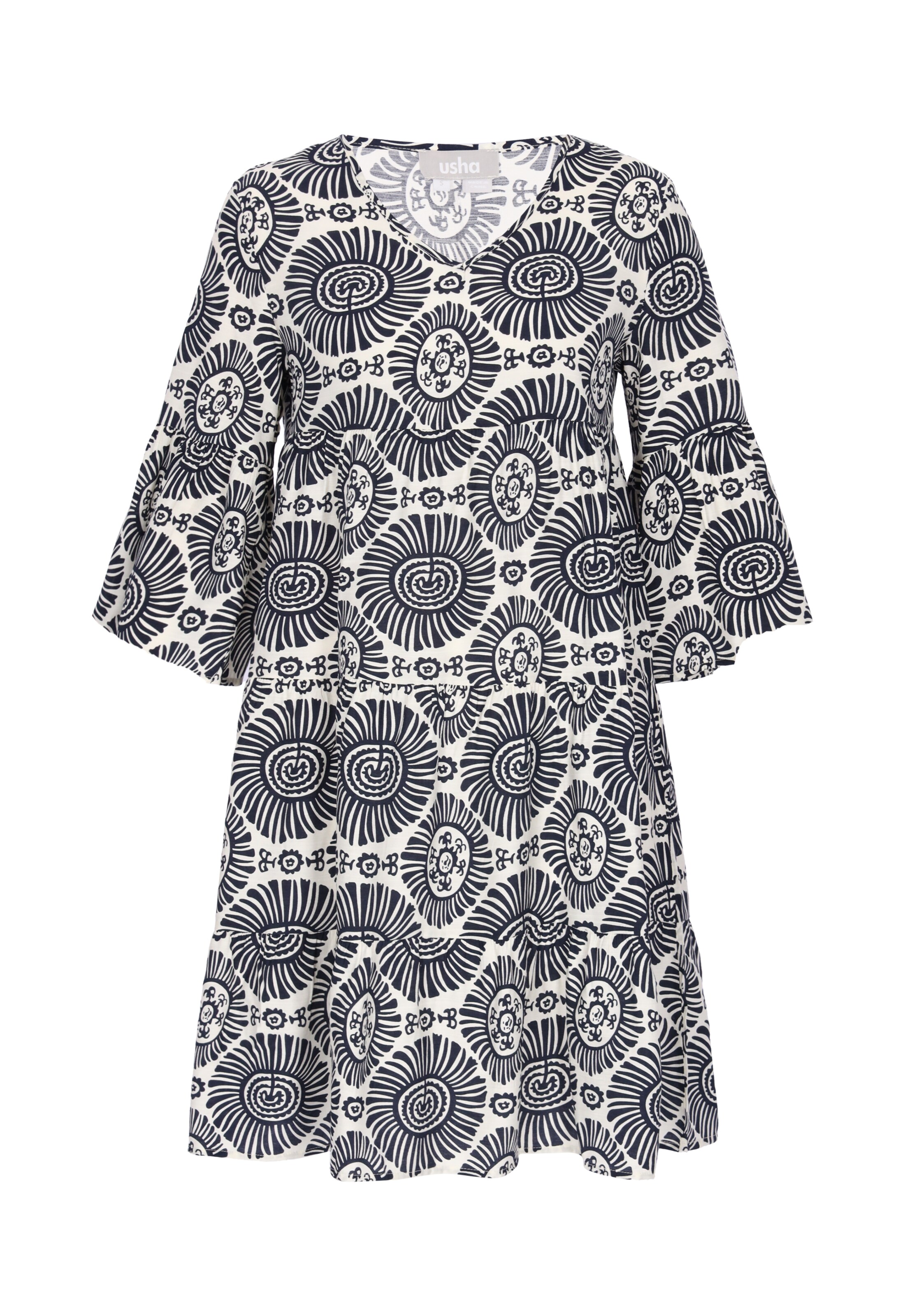 Usha Jurk in Wit: voorkant