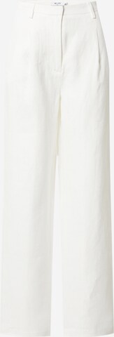 NA-KD Loose fit Pleat-Front Pants in White: front