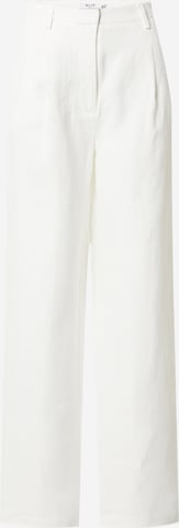 NA-KD Pleat-front trousers in White: front