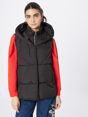 Gilet 'Arven' di ABOUT YOU in nero: frontale