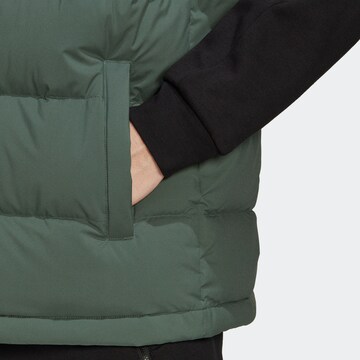 Gilet de sport ADIDAS SPORTSWEAR en vert