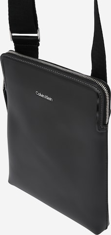 Calvin Klein Torba na ramię w kolorze czarny: przód