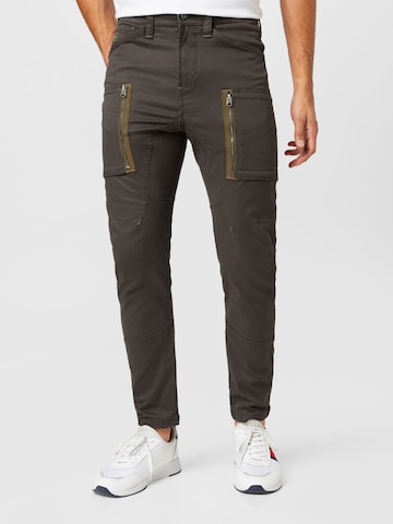 G-Star RAW Tapered Cargo Pants in Grey: front