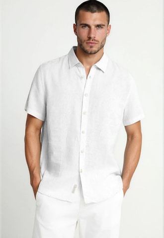 Coupe regular Chemise Funky Buddha en blanc : devant