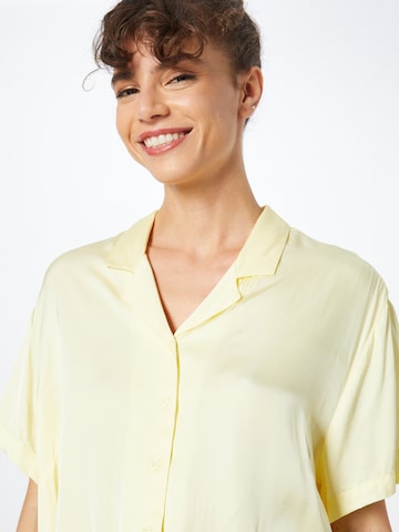 Urban Classics Blouse in Yellow