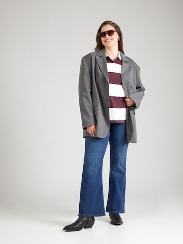 T-shirt 'VMCMOLLY' Vero Moda Curve en rouge