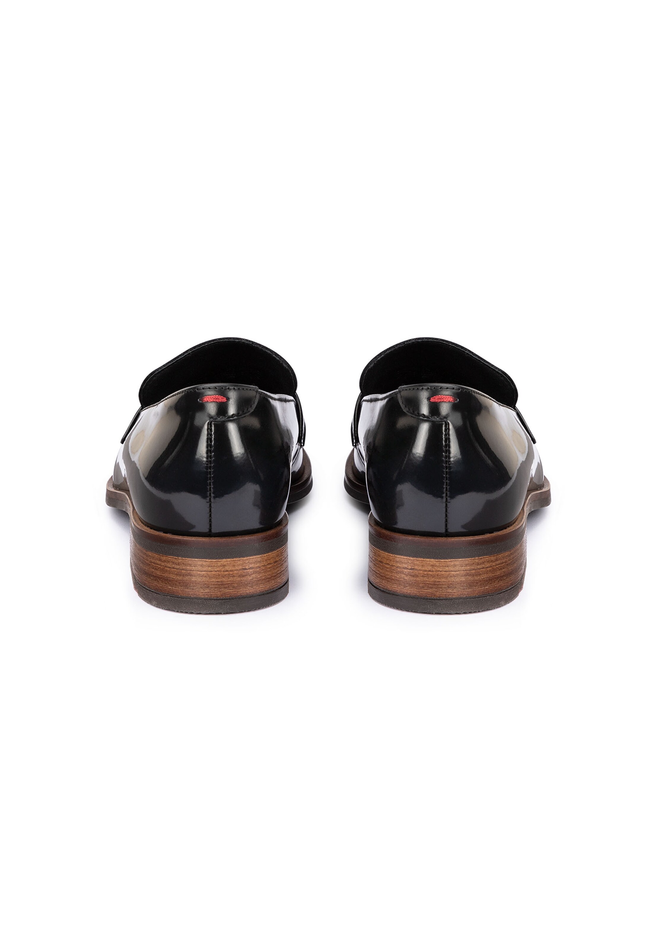 LLOYD Classic Flats in Black
