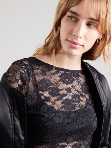 Abercrombie & Fitch T-shirt 'LAC' i svart