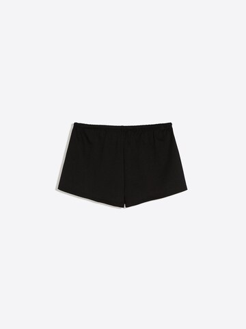 Bershka Normální Kalhoty – černá