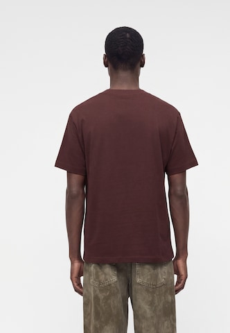 new balance - Camiseta 'Essentials' en marrón