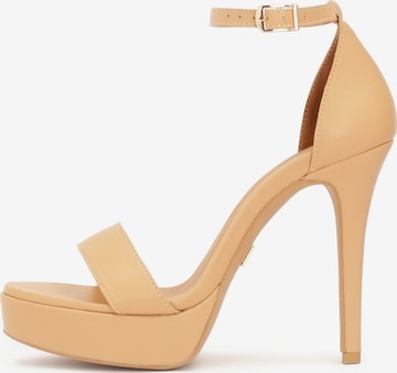 Sandalo di Kazar in beige: frontale