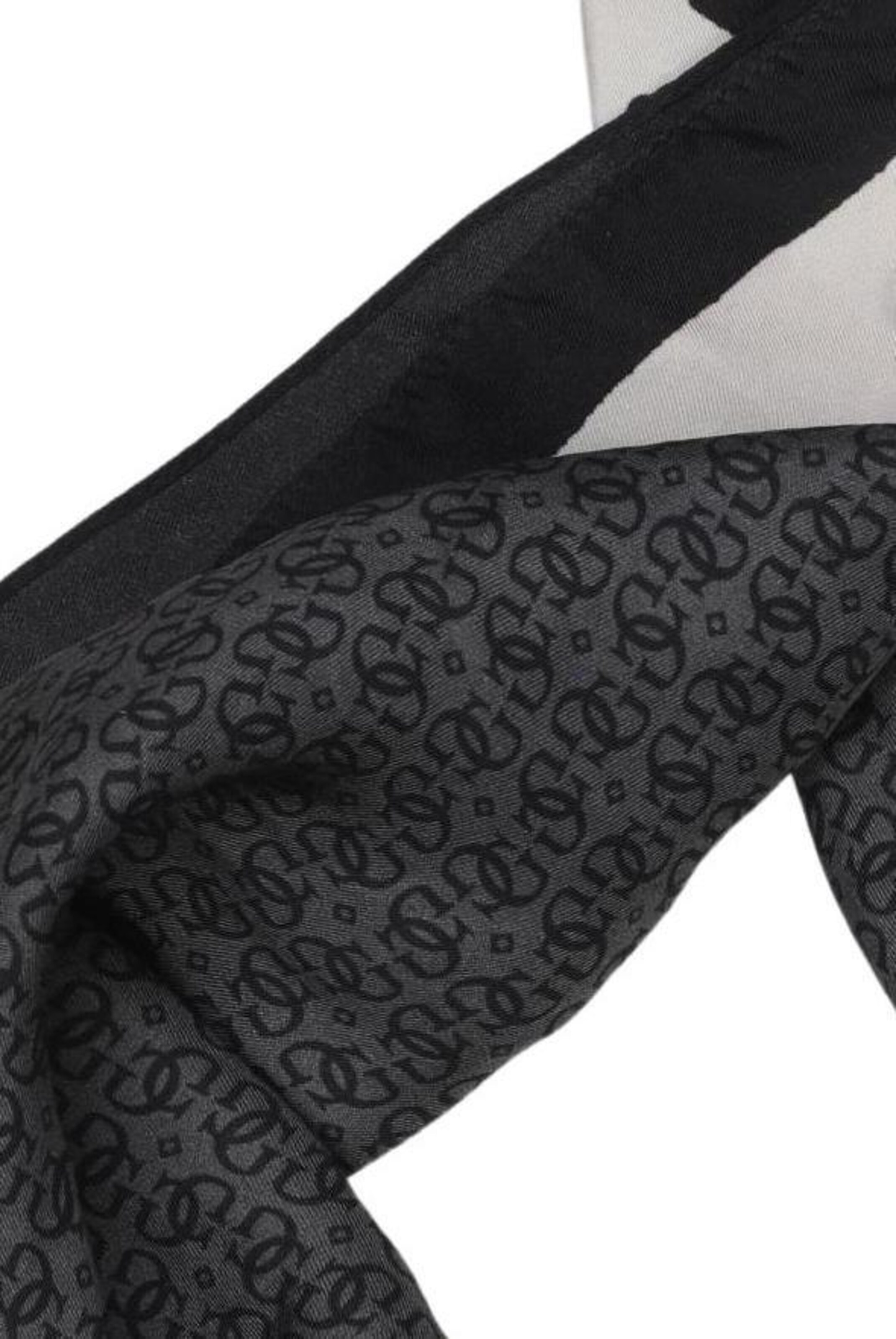 GUESS Scarf & Wrap in One size in Mixed colors