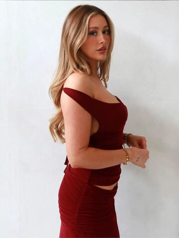 Haut Hiccup en rouge