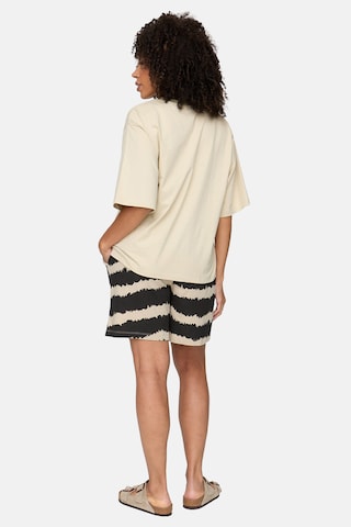 Turtledove London T-Shirt 'Elsie' in Beige