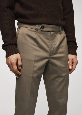 MANGO MAN Slim fit Pleat-Front Pants 'Juno' in Brown