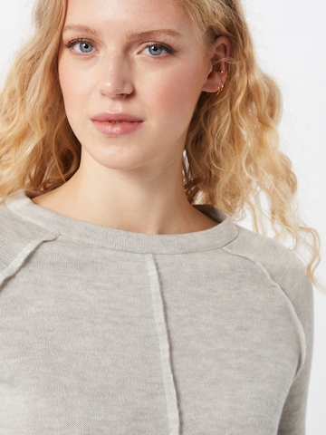 Pullover 'Ylda' di VERO MODA in grigio